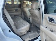 2015 Nissan Pathfinder platinum