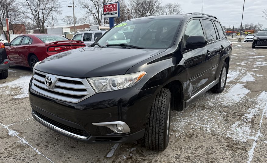 2011 Toyota Highlander SE