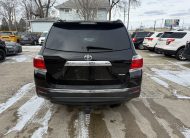 2011 Toyota Highlander SE