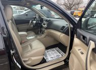 2011 Toyota Highlander SE