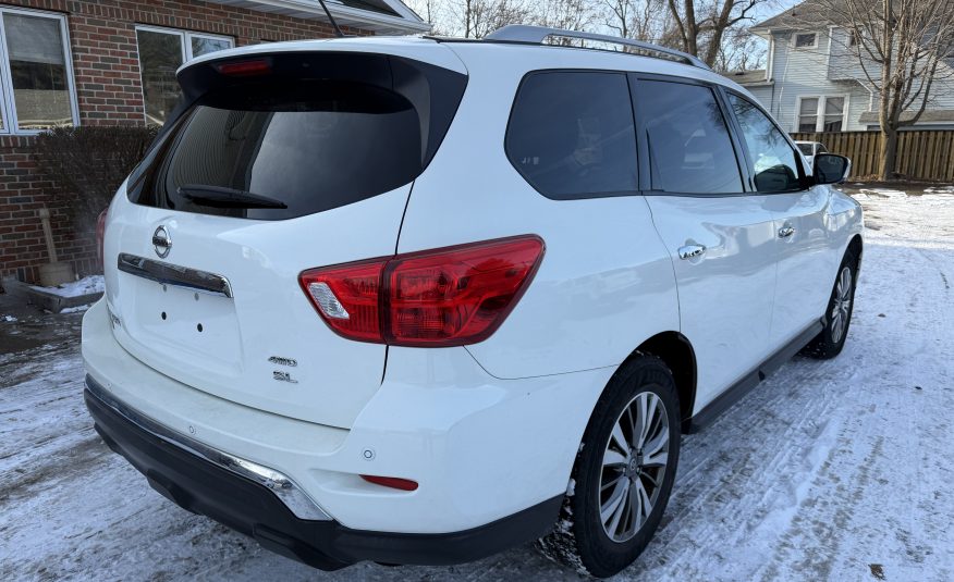 2018 Nissan Pathfinder SL